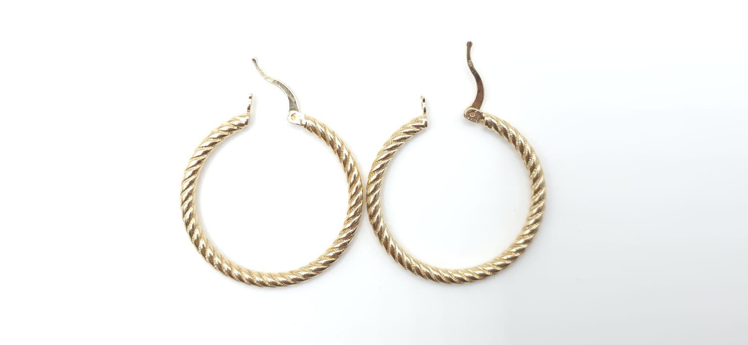 Twisted Rings 14kt Size 31mm Weight 3.5g