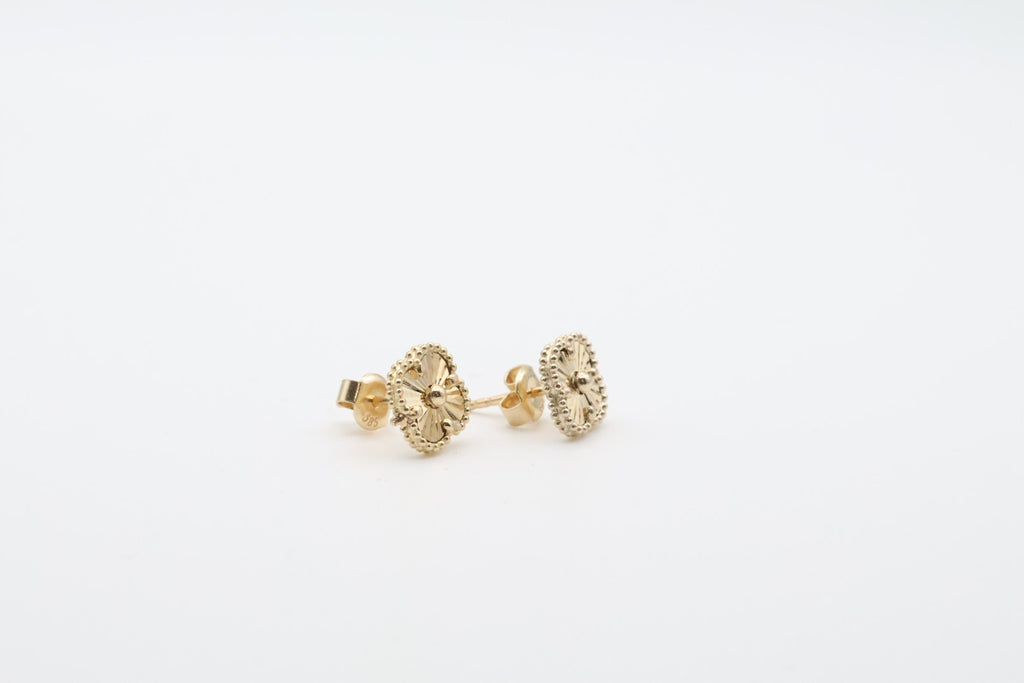 Flower Earrings 14kt Size 9.7mm Weight 1.85g