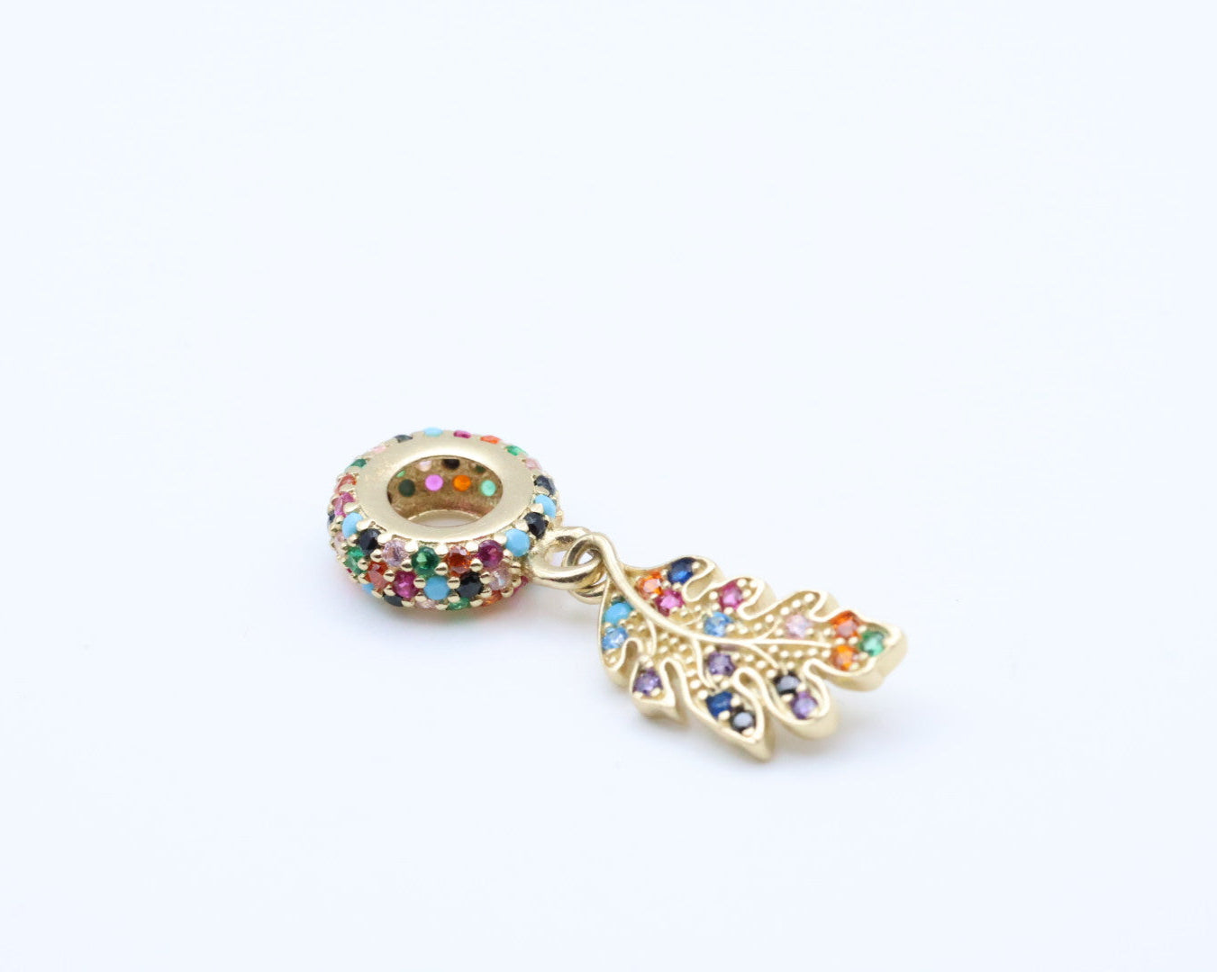Dijes Hojas 14kt Zirconia, Colores Weight 1.7g