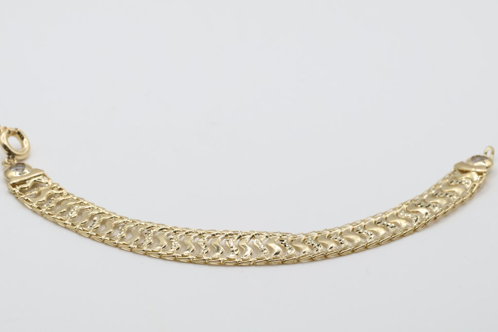 Manillas 14kt Size 10.5mm x 7" Weight 8.13g