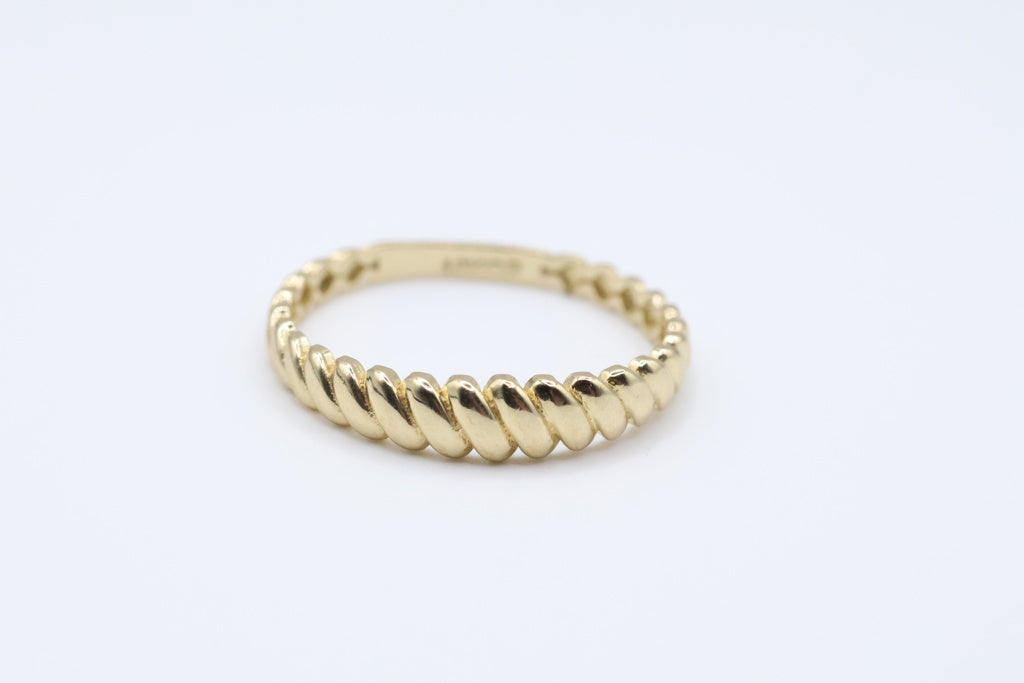 Anillo de Mujer 10Kt Weight 1.7g