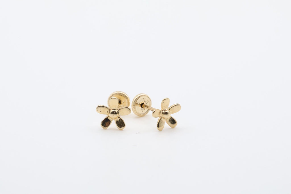 Aretes Flores 14kt Size 6.6mm