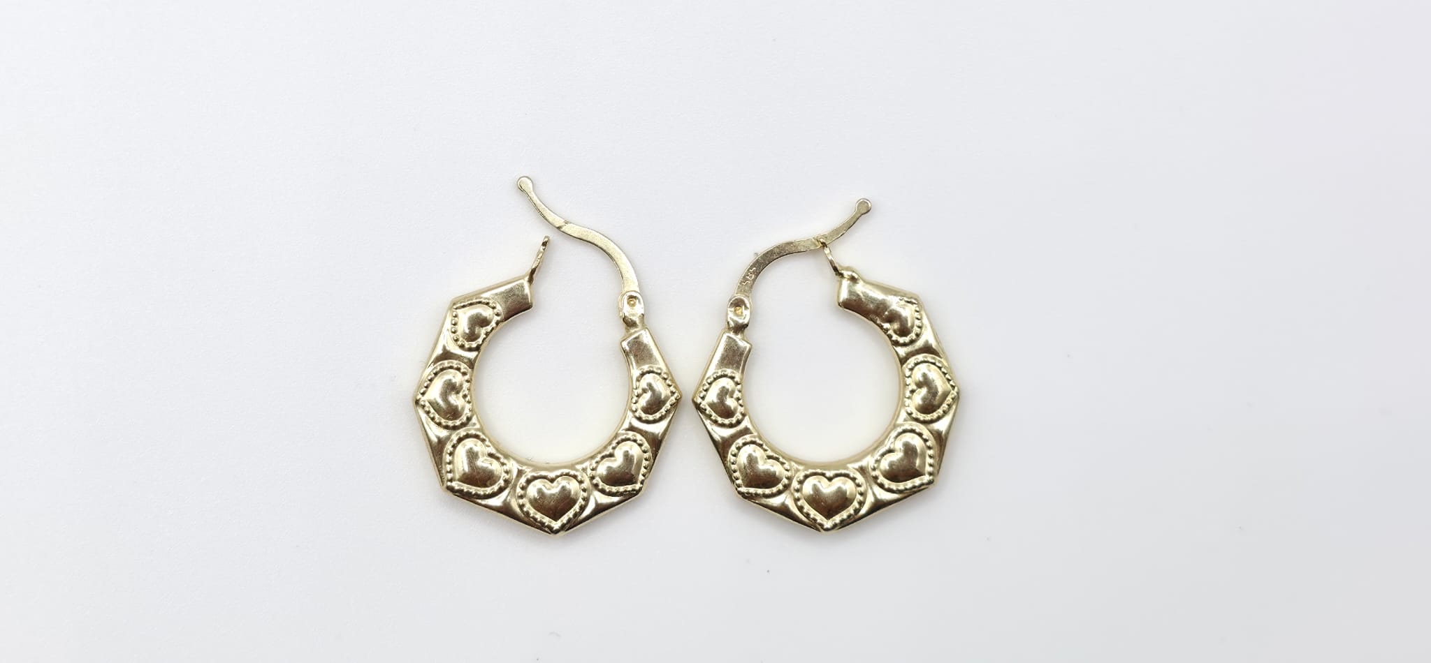 Hoops Hoops with Heart 14kt Size 19mm Weight 1.4g