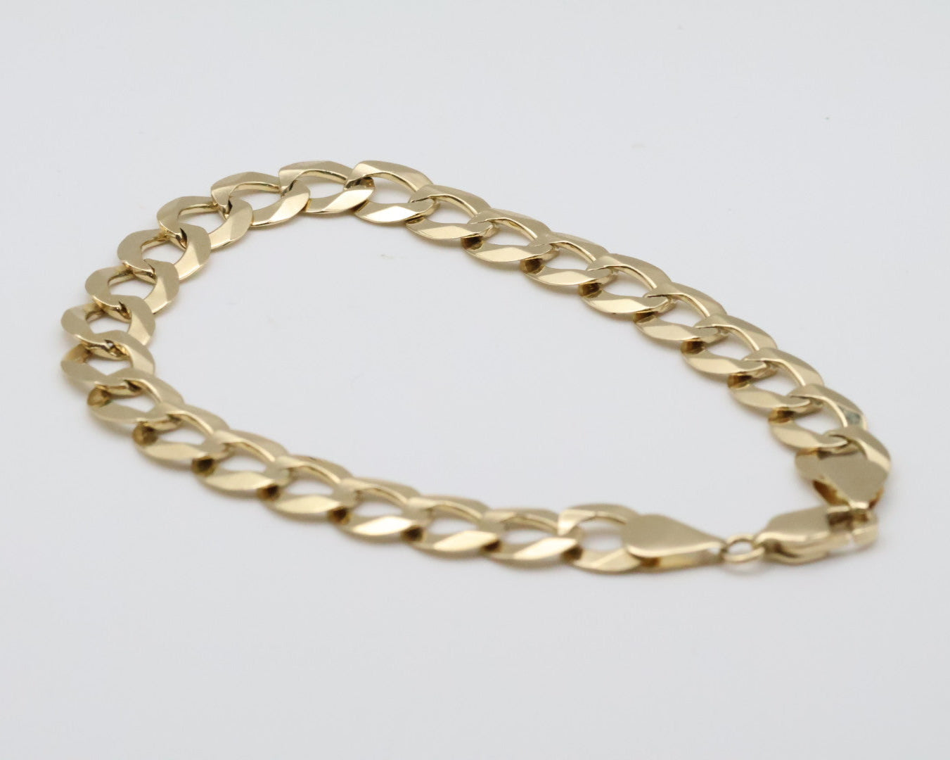 Manillas 14kt Weight 17g