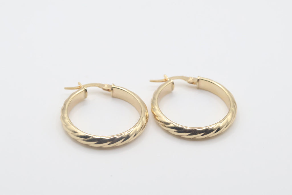 Argollas 14kt Weight 2.93g