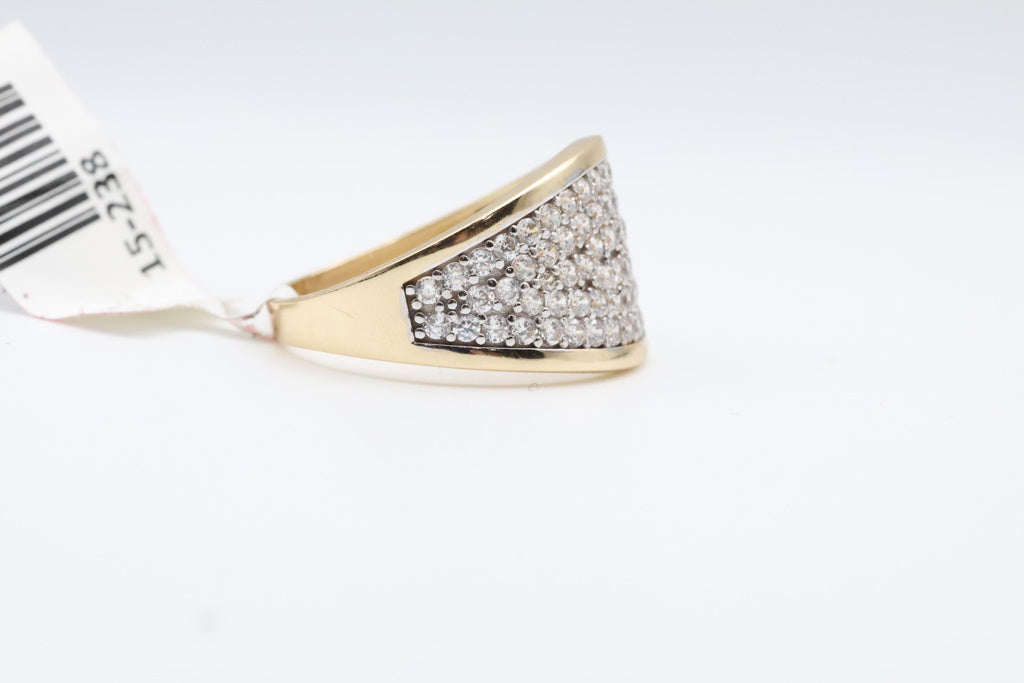 Women's Ring 14kt zirconia Weight 3.4g