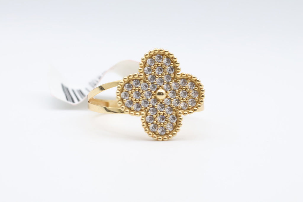 Women's Ring 4kt zirconia Weight 2.0g