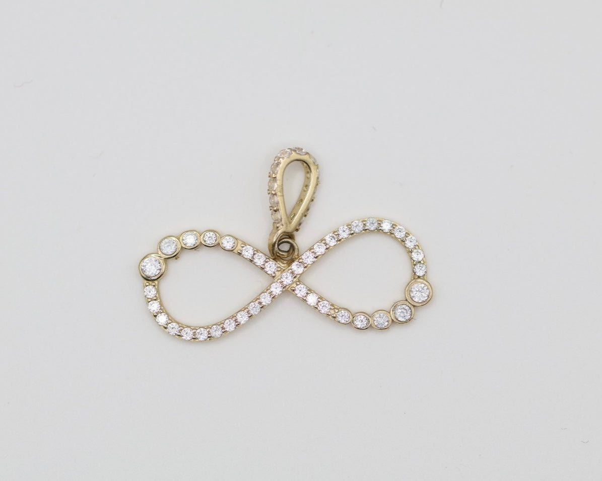 Dijes Infinity 14kt zirconia Size 26mm x 9mm Weight 1.7g