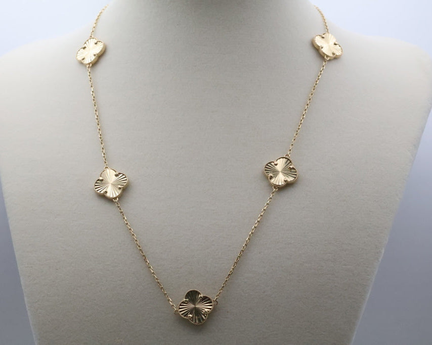 Cadena 5 Flores 14kt Size 18" Weight 9.9g