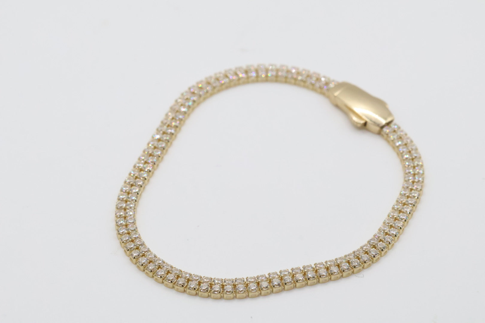 Manillas 14kt zirconia Size 3.6mm Weight 4.95g