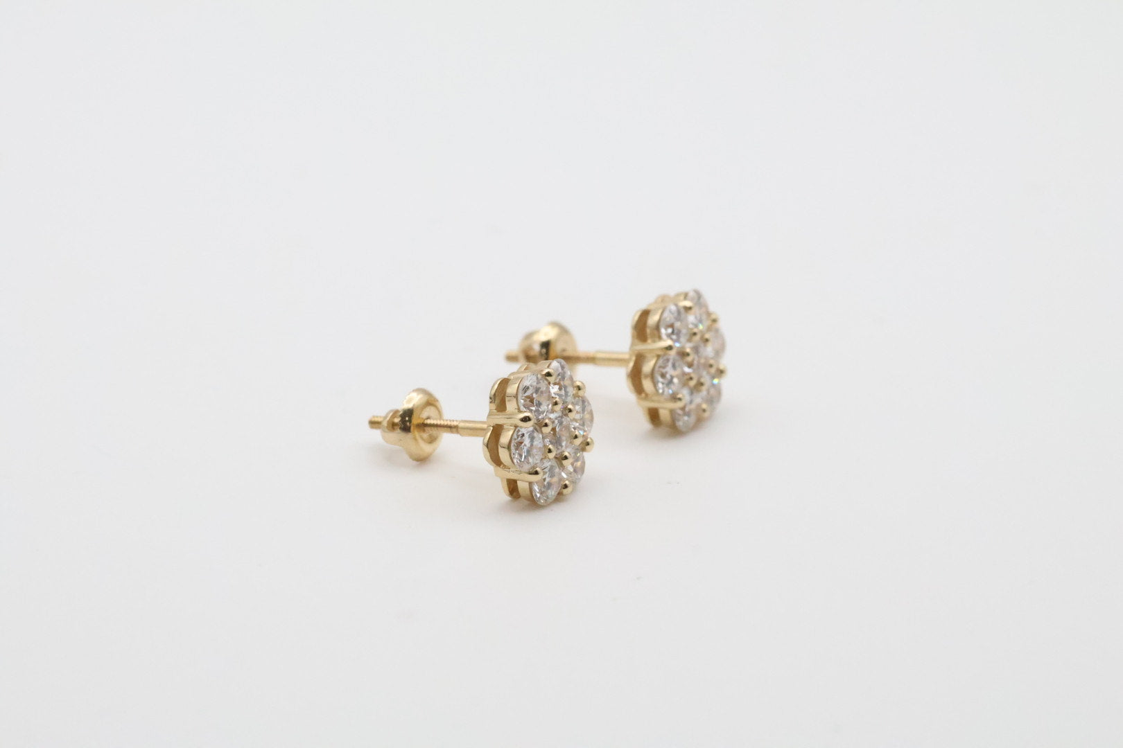 Aretes de Diamantes 1.5 ct 14kt Diamante de Laboratorio Size 9mm