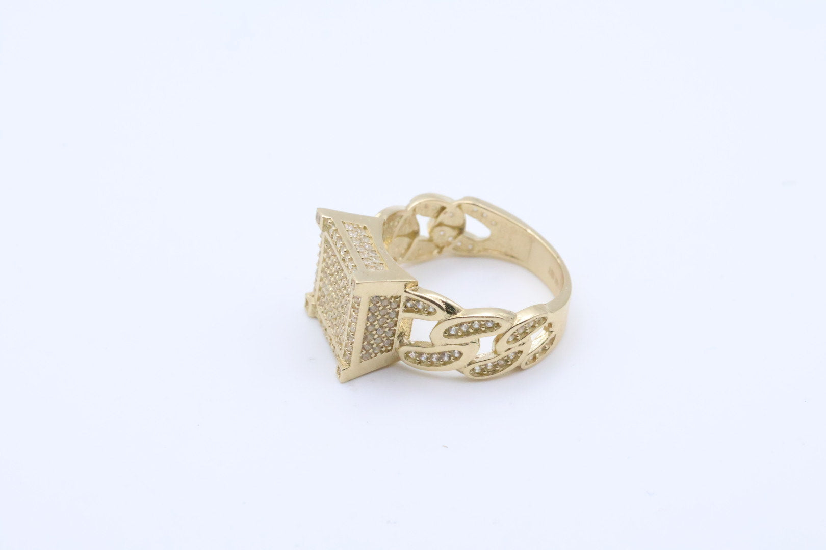 Women's Ring 14kt Weight 5.95g