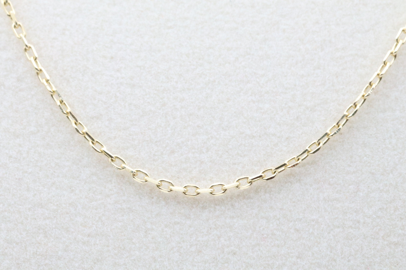 Chain 14kt Size 0.5mm 18" Weight 2g