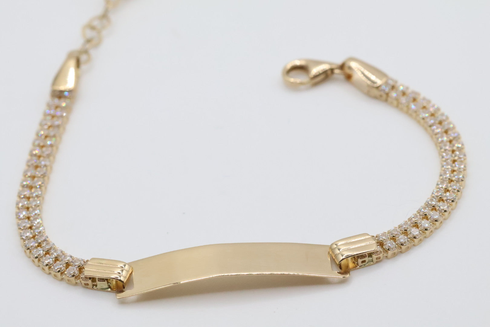 Manillas de niña 14kt zirconia Weight 3.50g