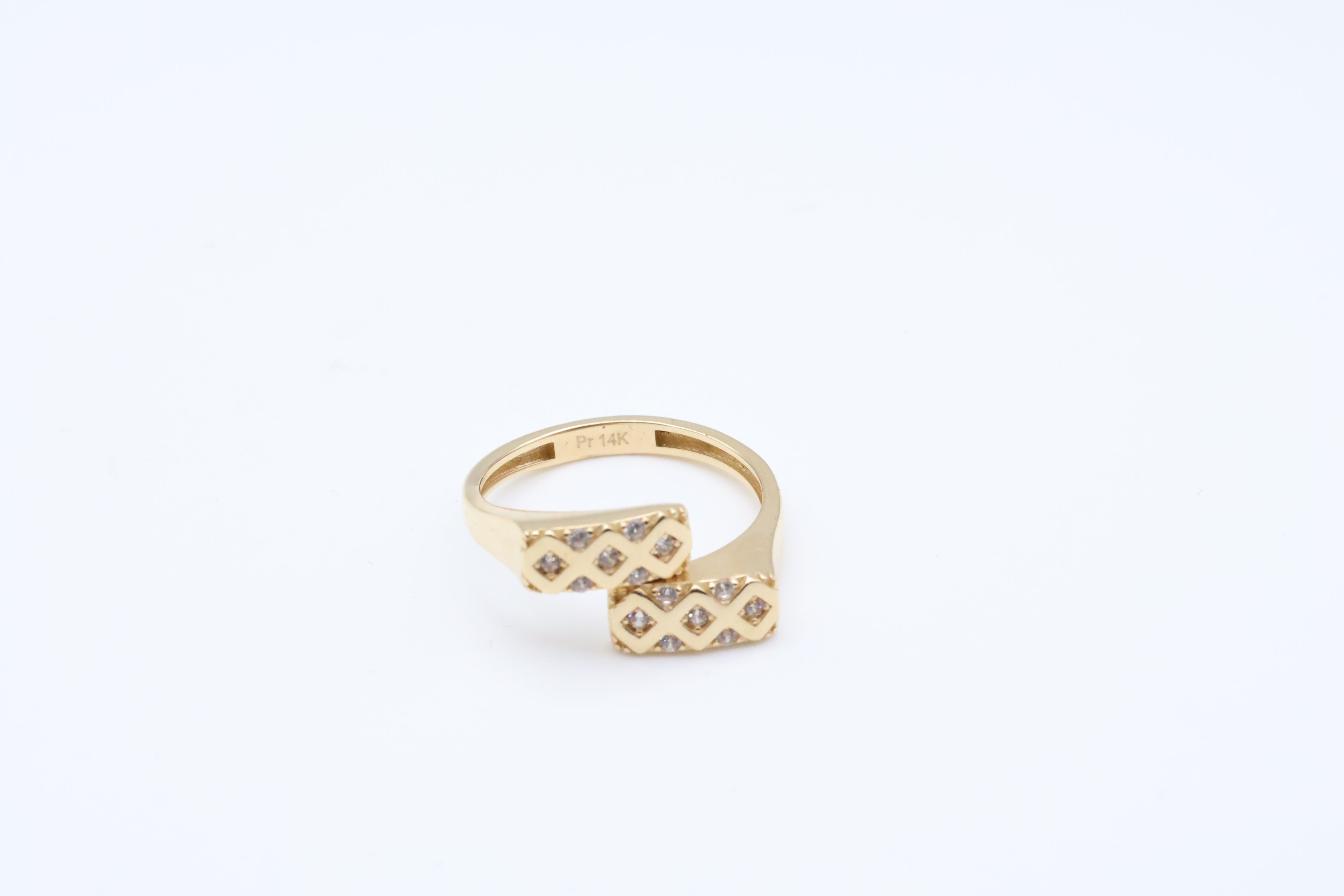 Anillo de Mujer 14kt zirconia Weight 1.99g