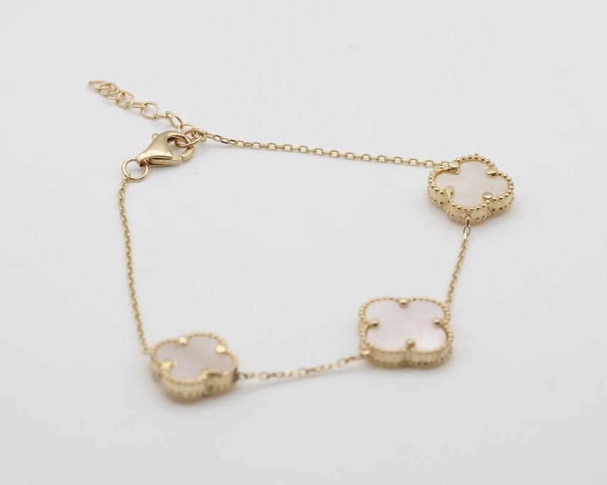 Manillas 3 Flores 14kt Blancas Weight 4.02g