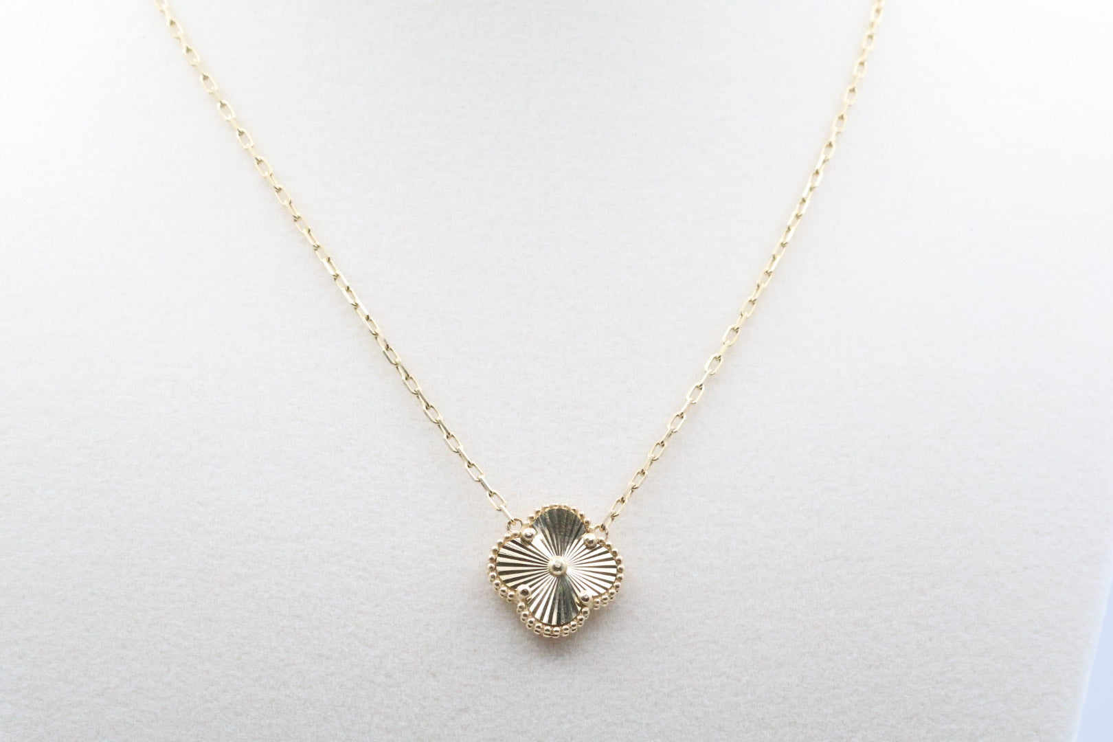 Chain 14kt Size 18" Weight 6.9g