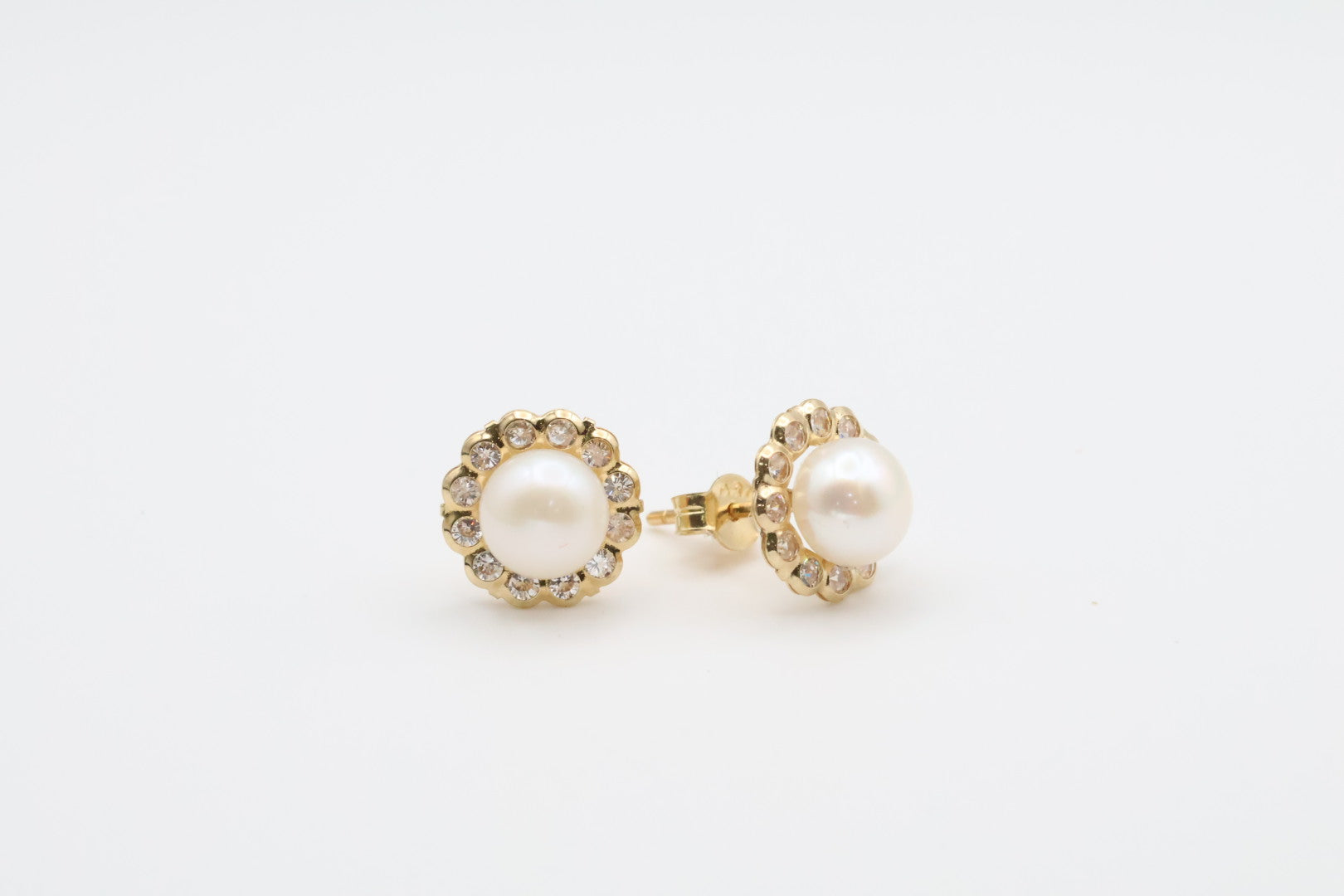 Aretes Flores Blancas 14kt Perlas