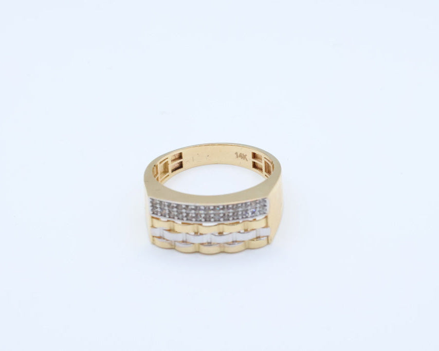 Anillo De Hombre 14kt zirconia Weight 3.8g
