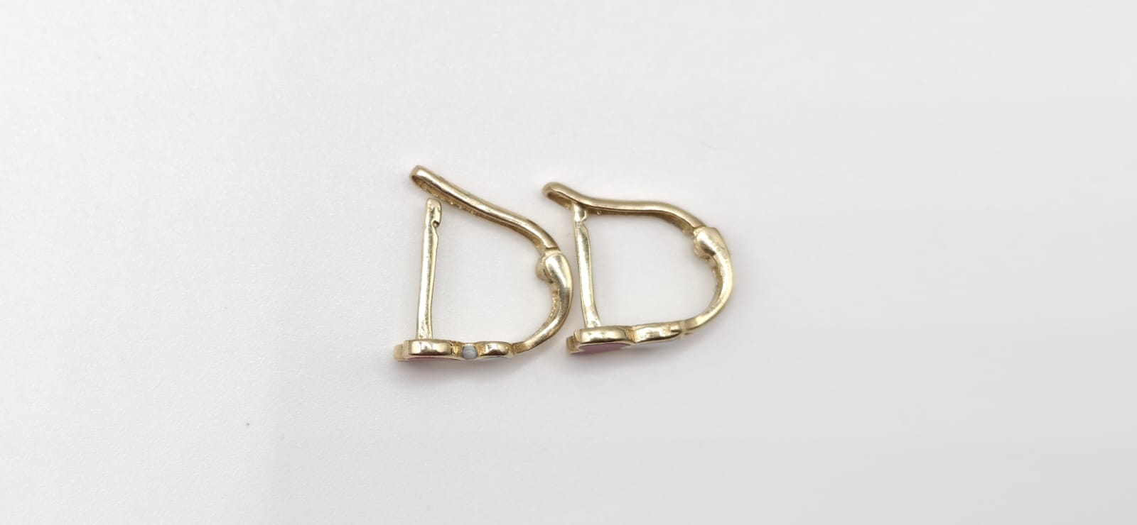 Aretes Corazon 14kt Rojo y Blanco Size 8mm x 4mm Weight 1.0g