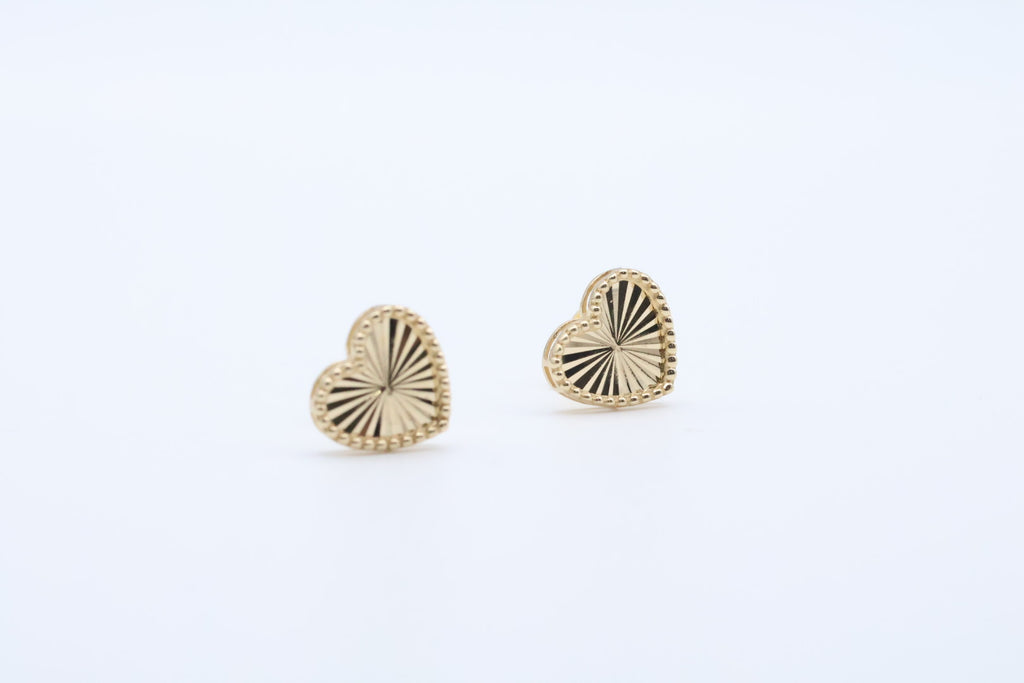 Aretes Corazon 14kt Size 10mm Weight 1.66g