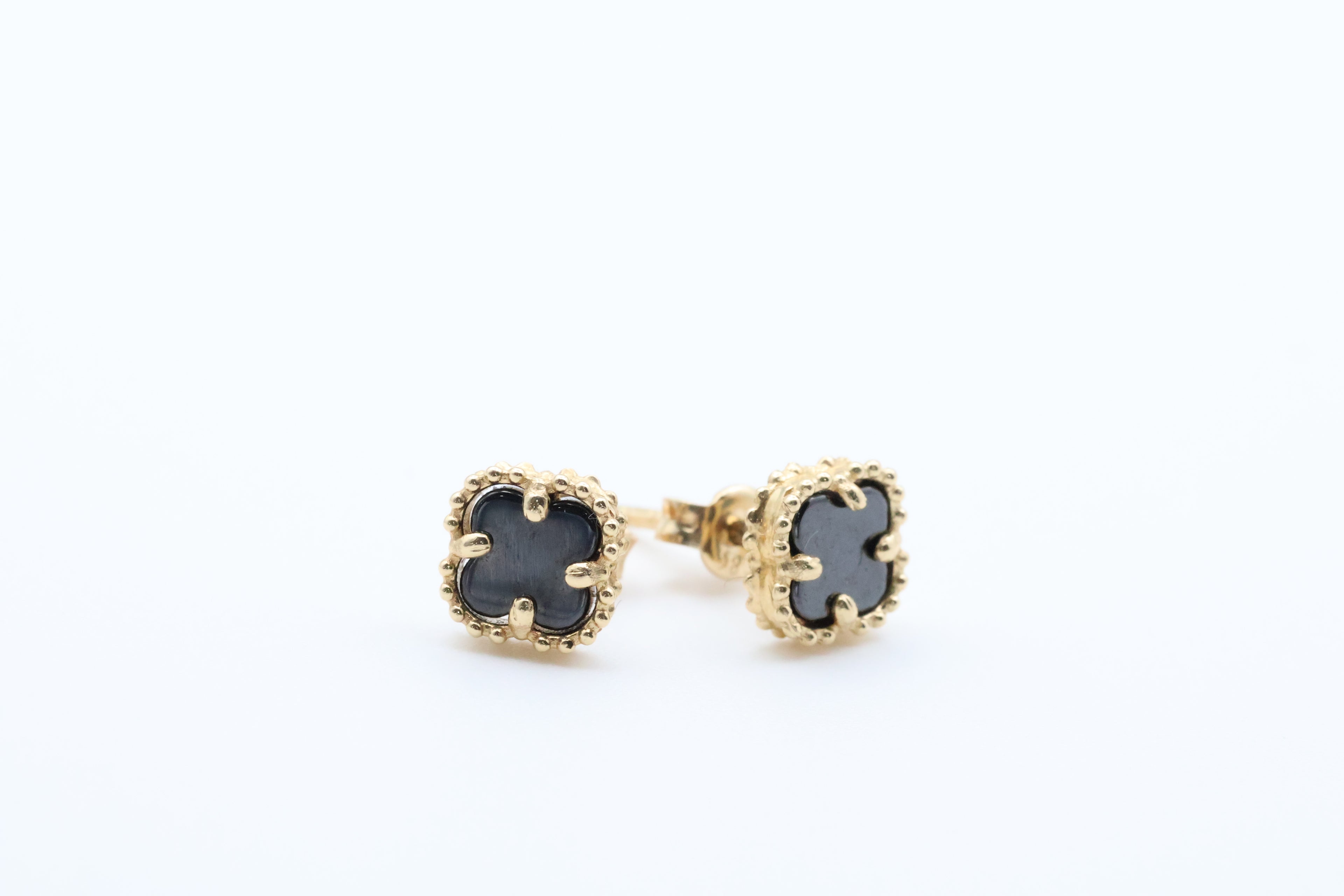 Aretes Flor Negra 14kt Size 7mm