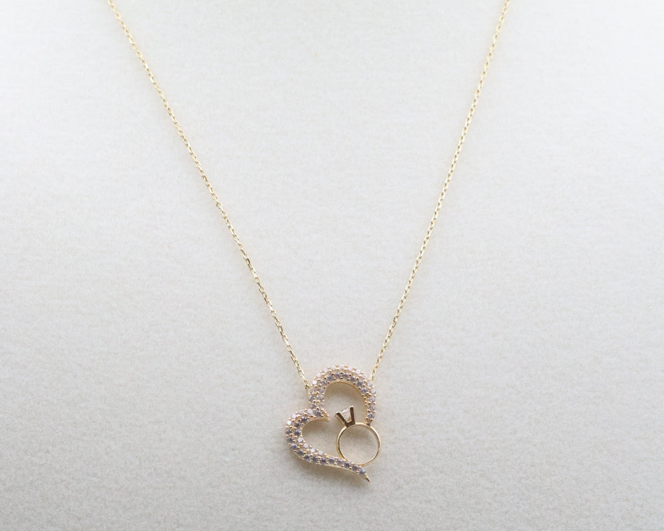 Cadena Corazon 14kt zirconia Weight 2.9g