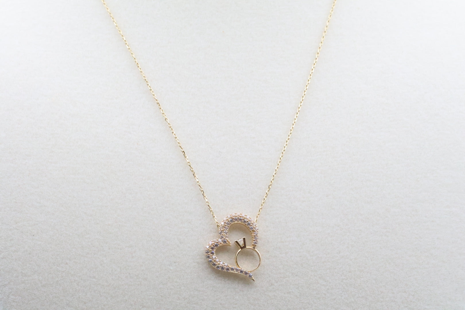 Heart Chain 14kt zirconia Weight 2.9g