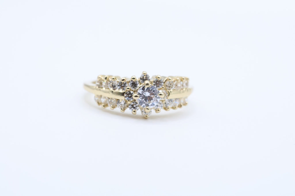 Anillo de Mujer 10Kt Weight 3.45g