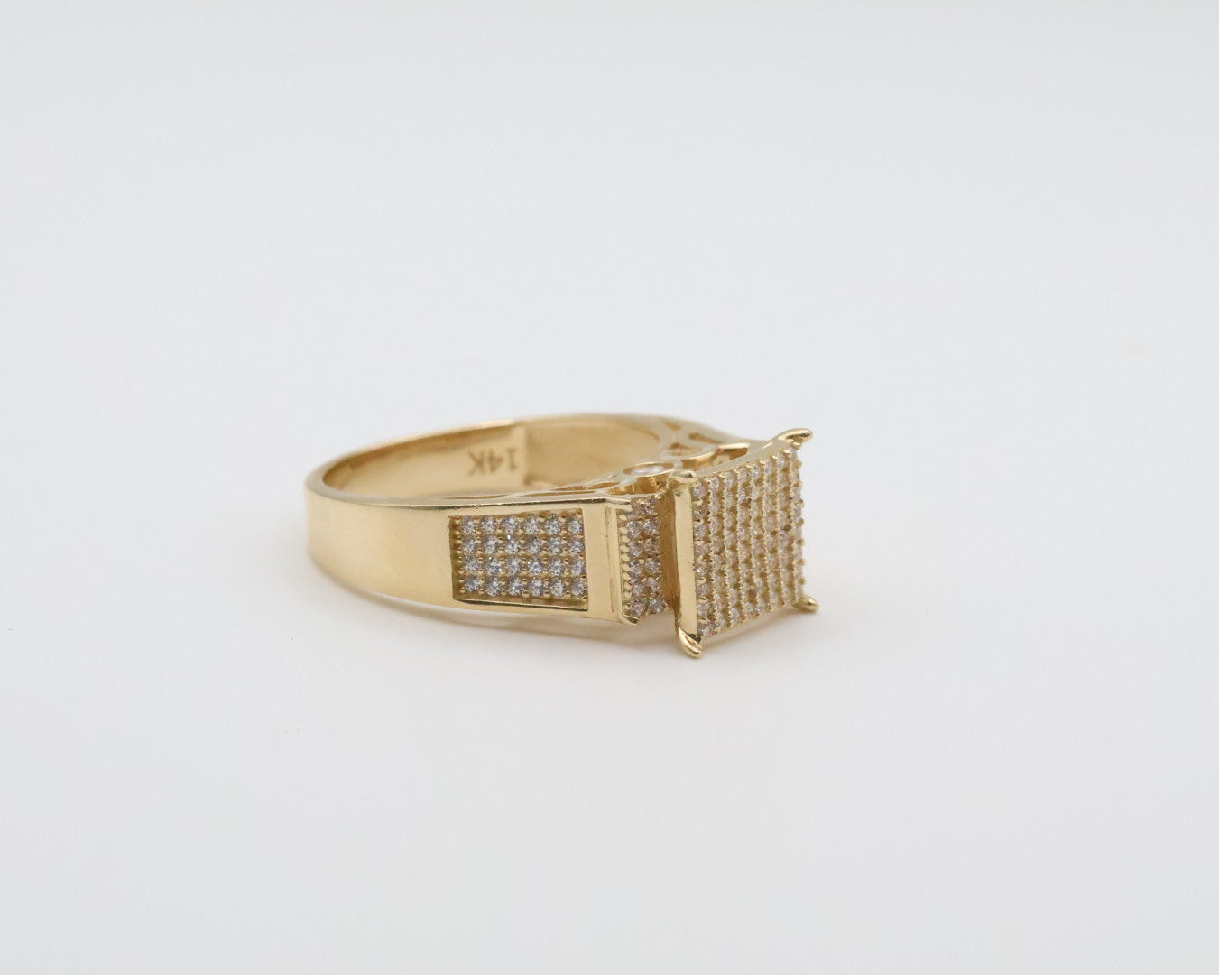 Anillo de Mujer 14kt zirconia Weight 6.5g