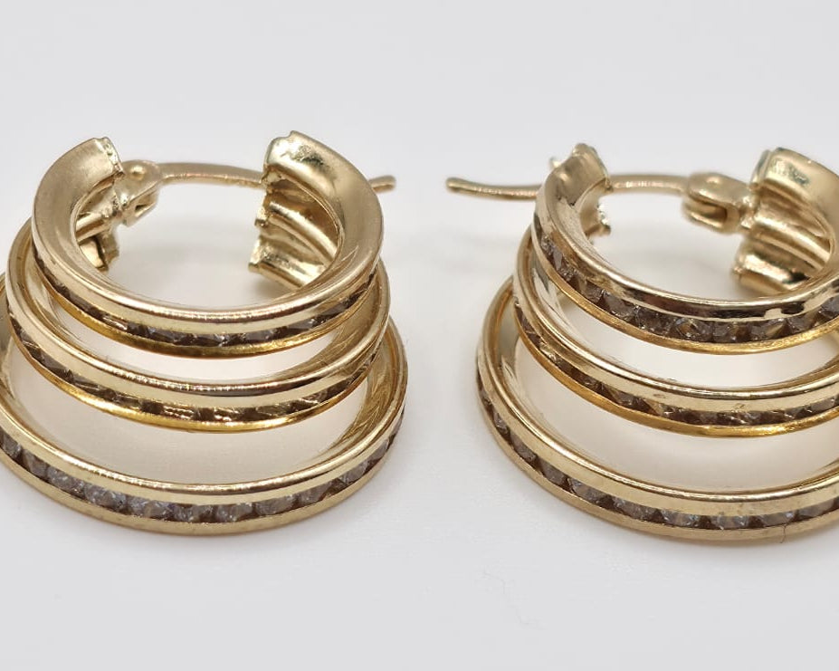 Argollas 14kt zirconia Size 18mm Weight 3.2g