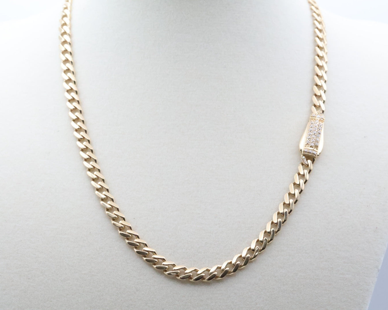 Cadena Monaco 14kt Size 16" 4.9mm Weight 11.29g