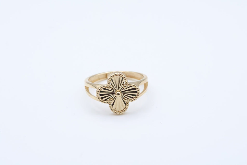 Anillo de Mujer Flor 14kt Weight 2.57g