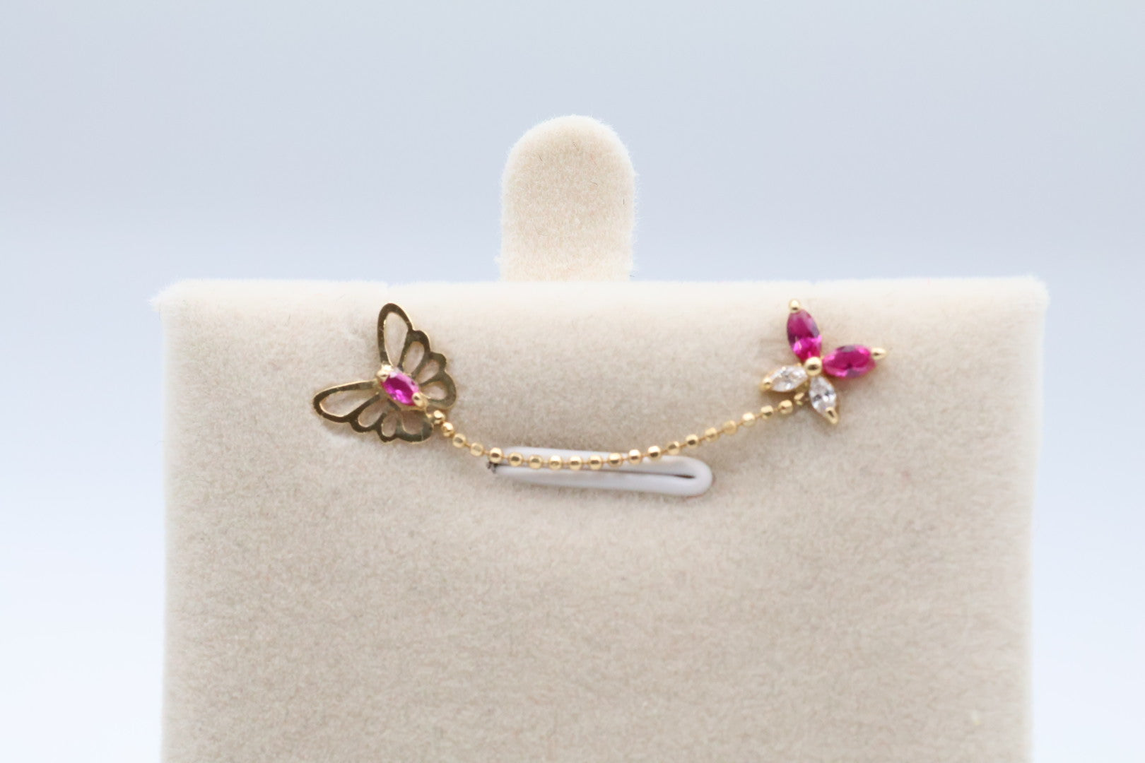 Aretes Mariposa Con Cadenita 14kt zirconia