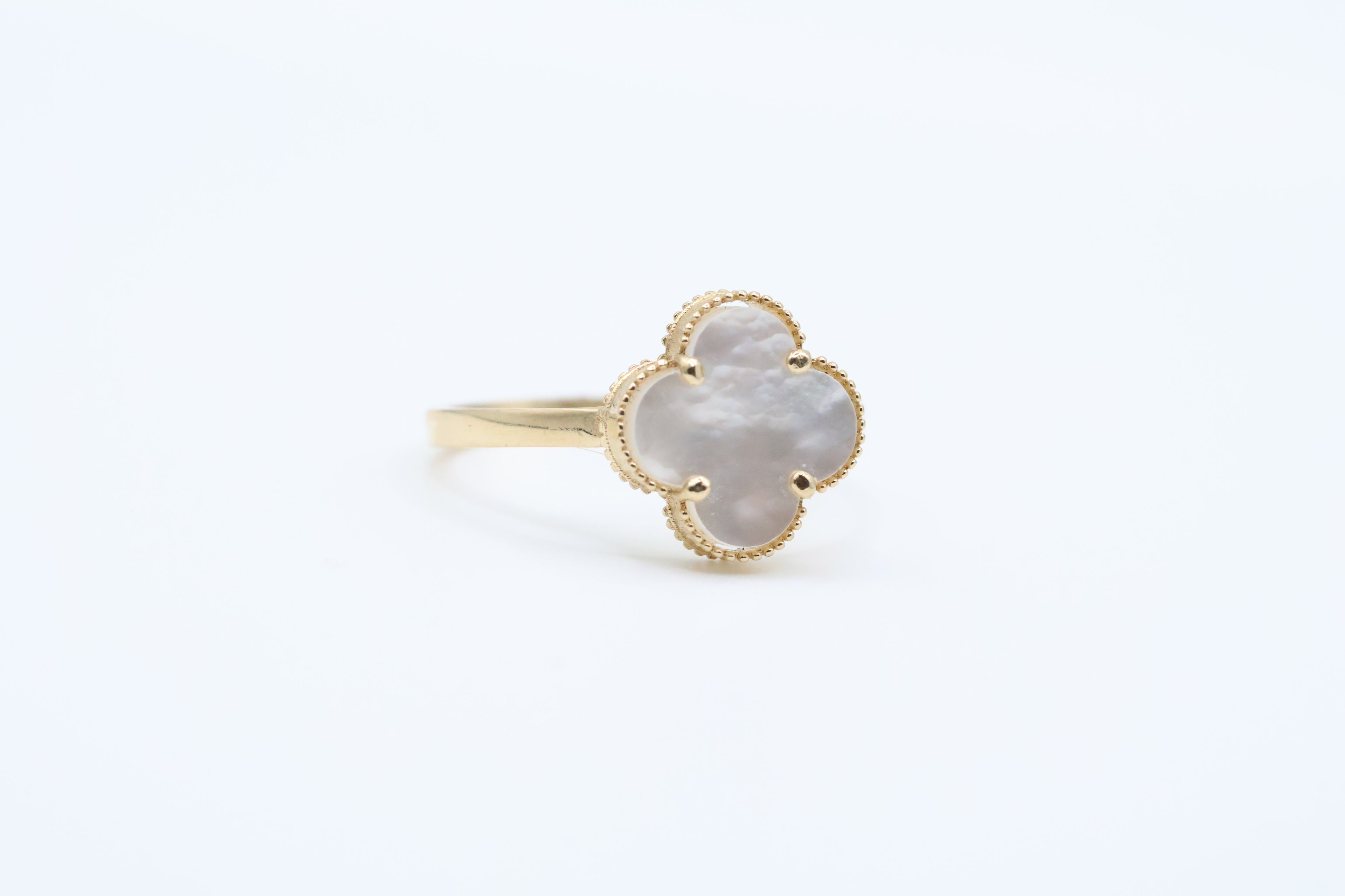 Anillo de Mujer Flor Blanca 14kt Blanca Weight 1.4g