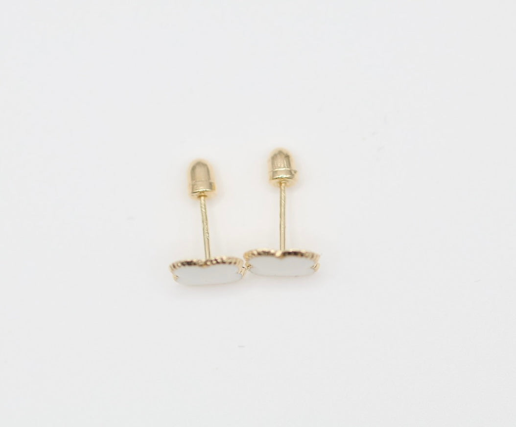 Aretes Flor Blanca 14kt Size 6mm