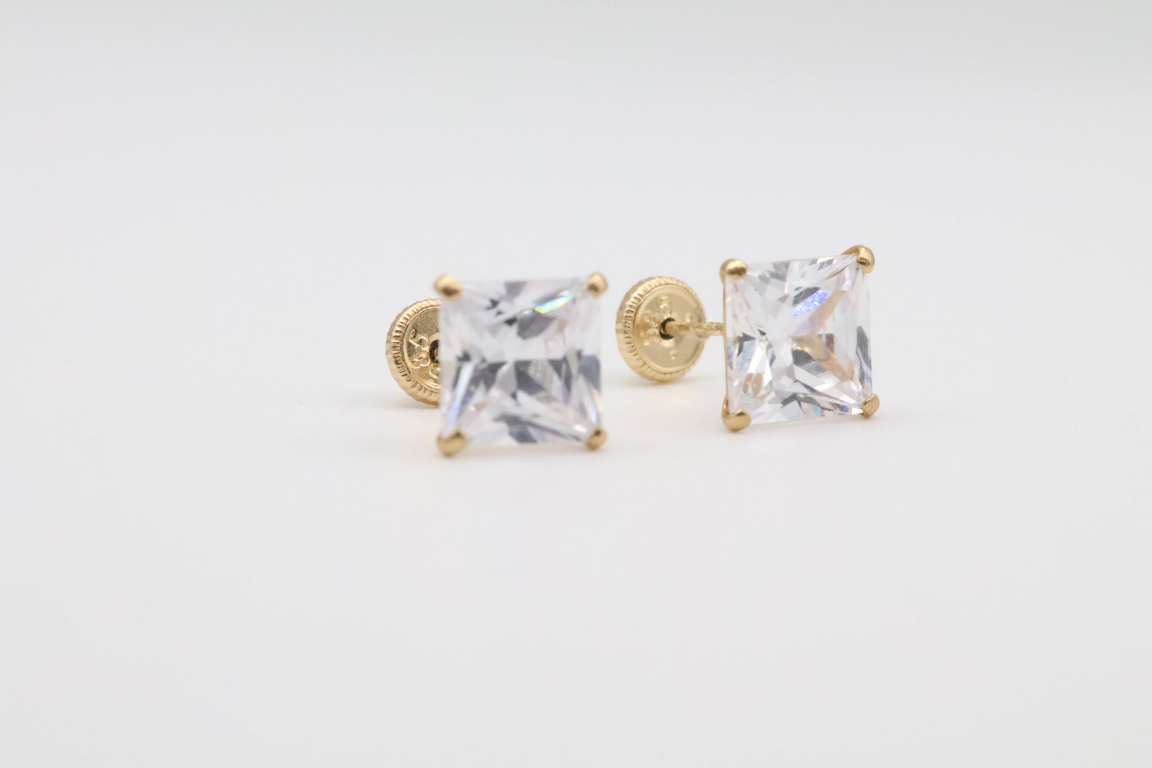 Aretes 14kt 1 zirconia Size 7.5mm