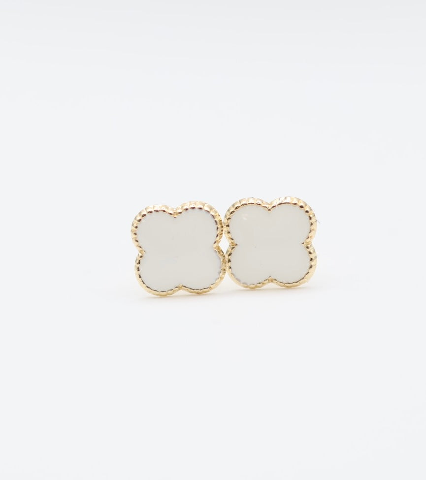 Aretes Flor Blanca 14kt Size 6mm