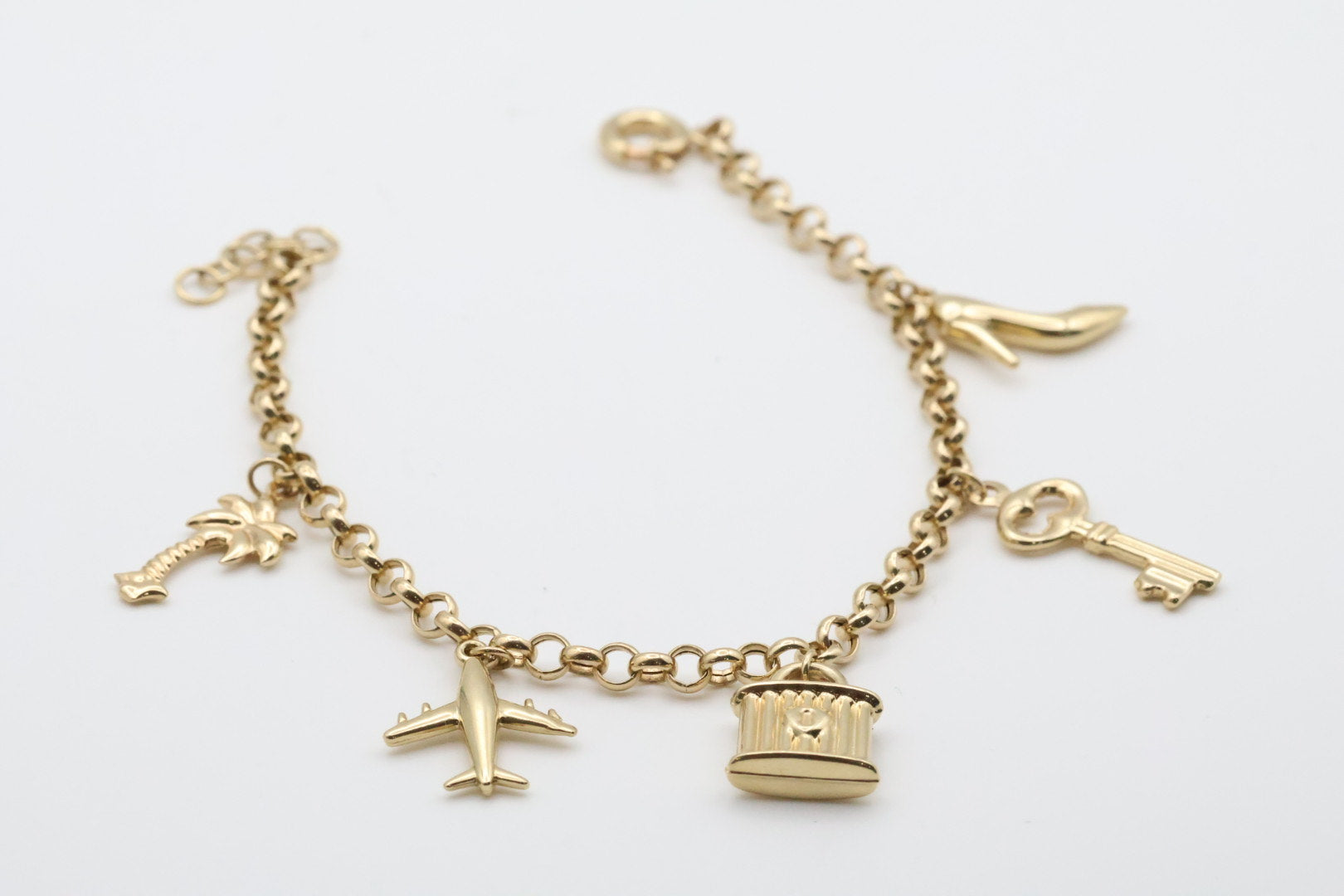 14kt Weight 5.5g Handles